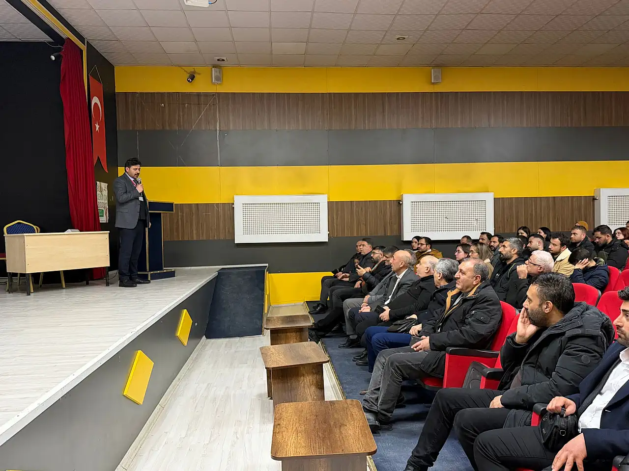 Kızılay'dan eğitim camiasına kök hücre bağışı bilgilendirmesi