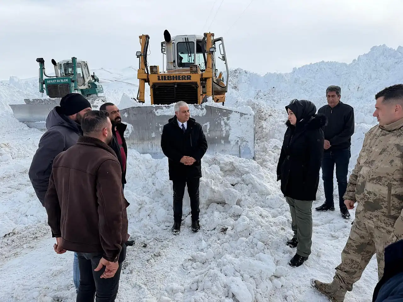 Ağrı'da ekipler 5 gündür bu köylere ulaşmaya çalışıyor