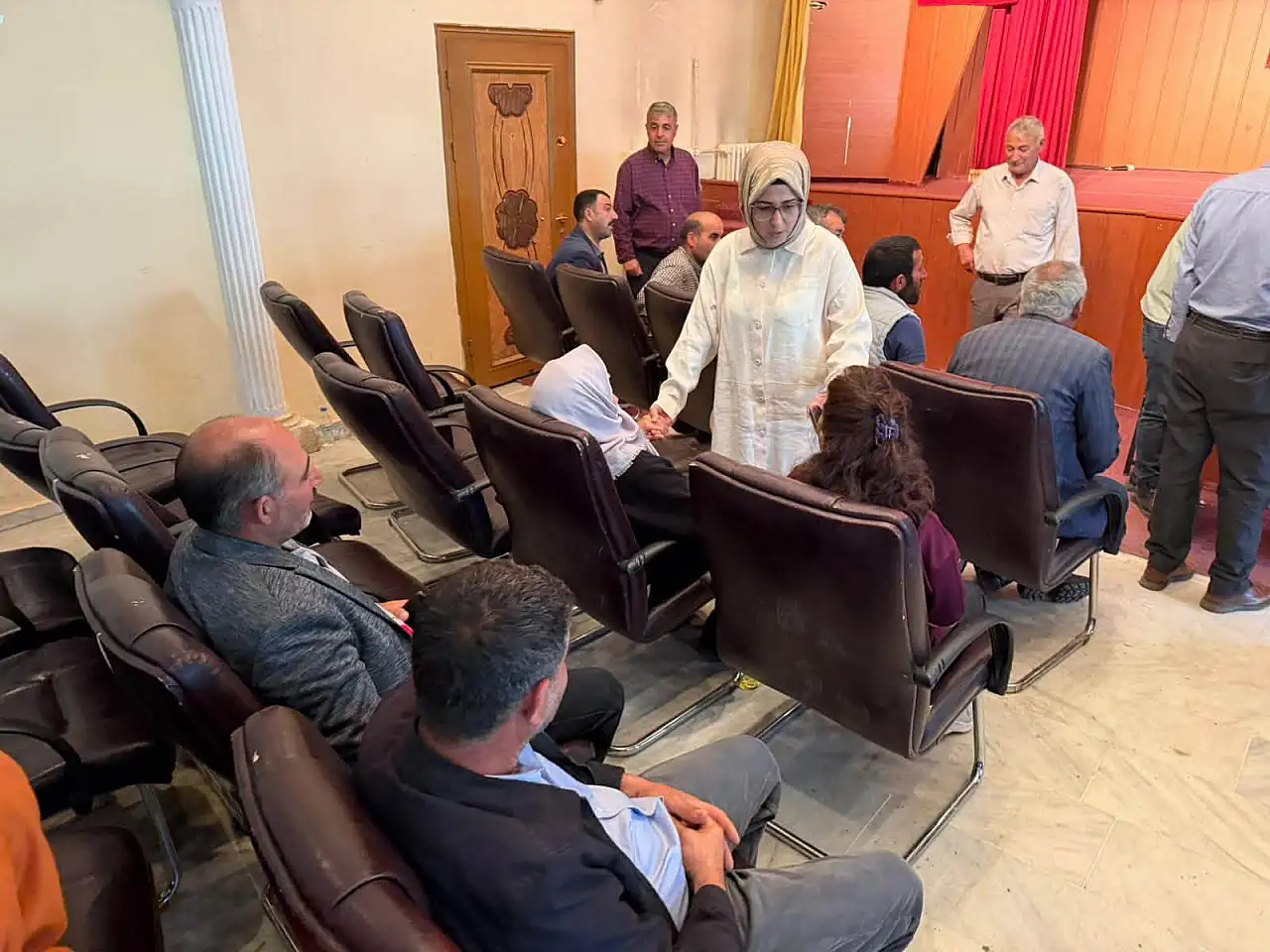 Kaymakam Baka Kılıç Aile Kartı dağıtım noktasını ziyaret etti
