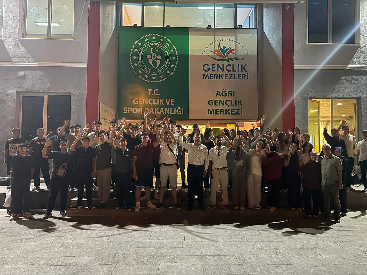 Ağrı'dan üç farklı kente gençlik kampı heyecanı