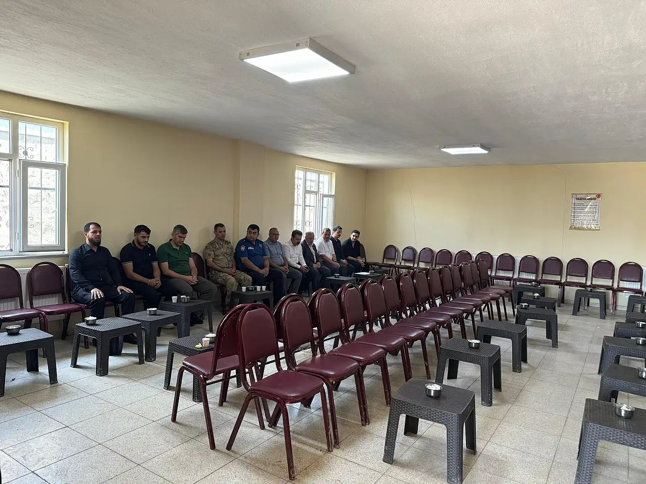 Diyadin Kaymakamı Furkan Korkusuz'dan şehit yakını aileye taziye ziyareti