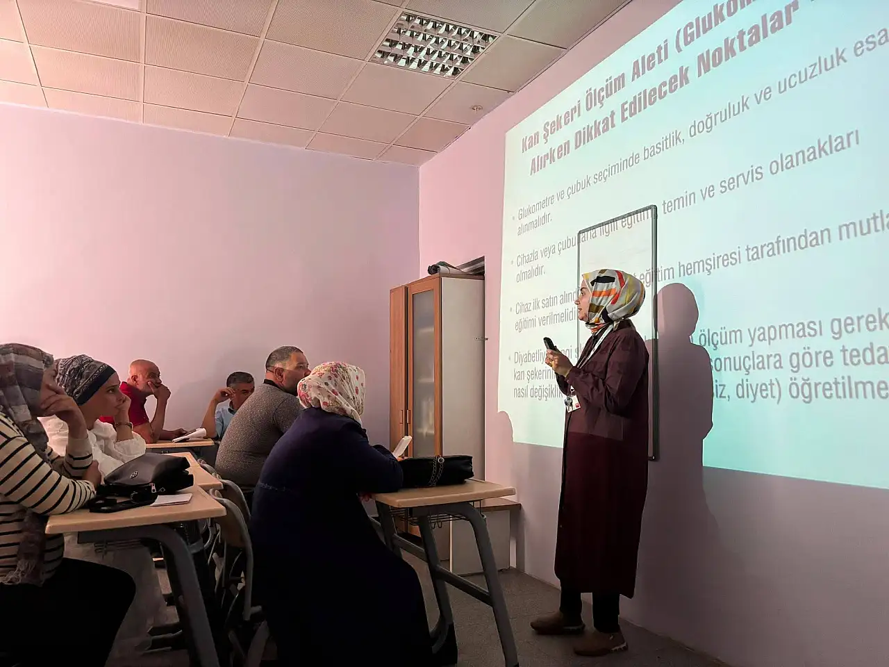 Doğubayazıt Devlet Hastanesi'nde diyabet eğitimleri aralıksız sürüyor