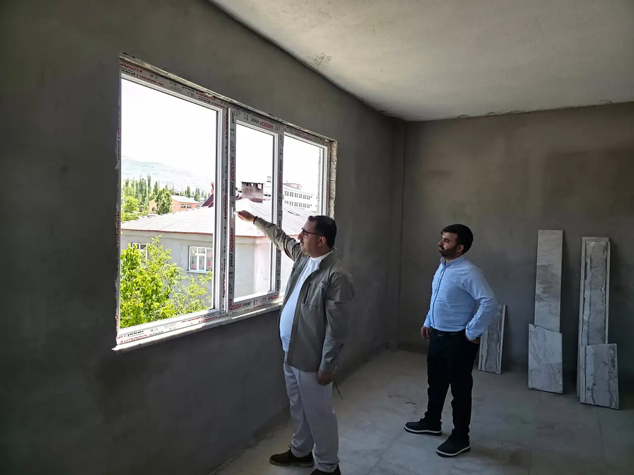 Doğubayazıt'ta Hasan Hüseyin Camii müştemilatındaki çalışmalar yerinde incelendi