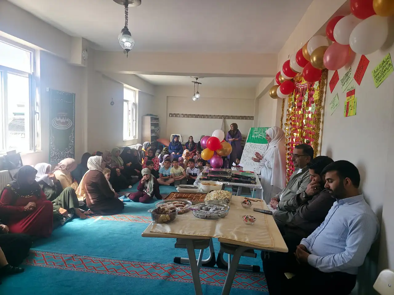 Müftü Demirkaynak genç ve yetişkin kursiyerlerle buluştu