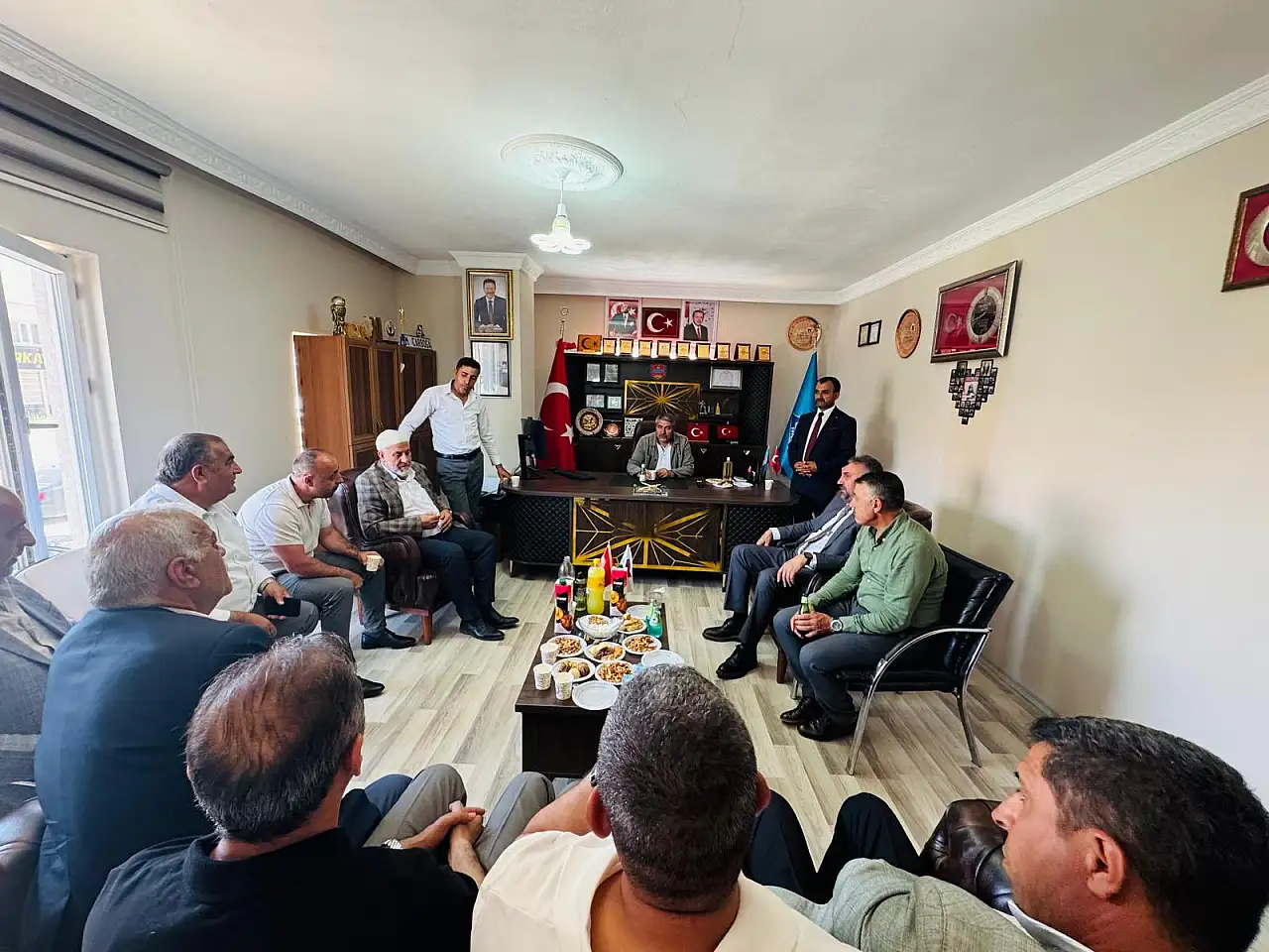 Patnos Şoförler Odası'nın yeni hizmet binası açıldı