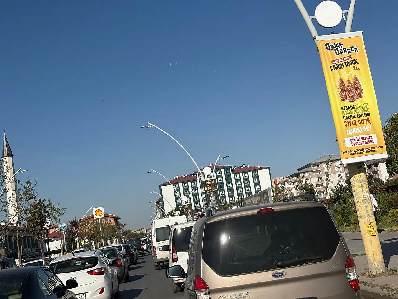 Ağrı'da trafik kilitlendi