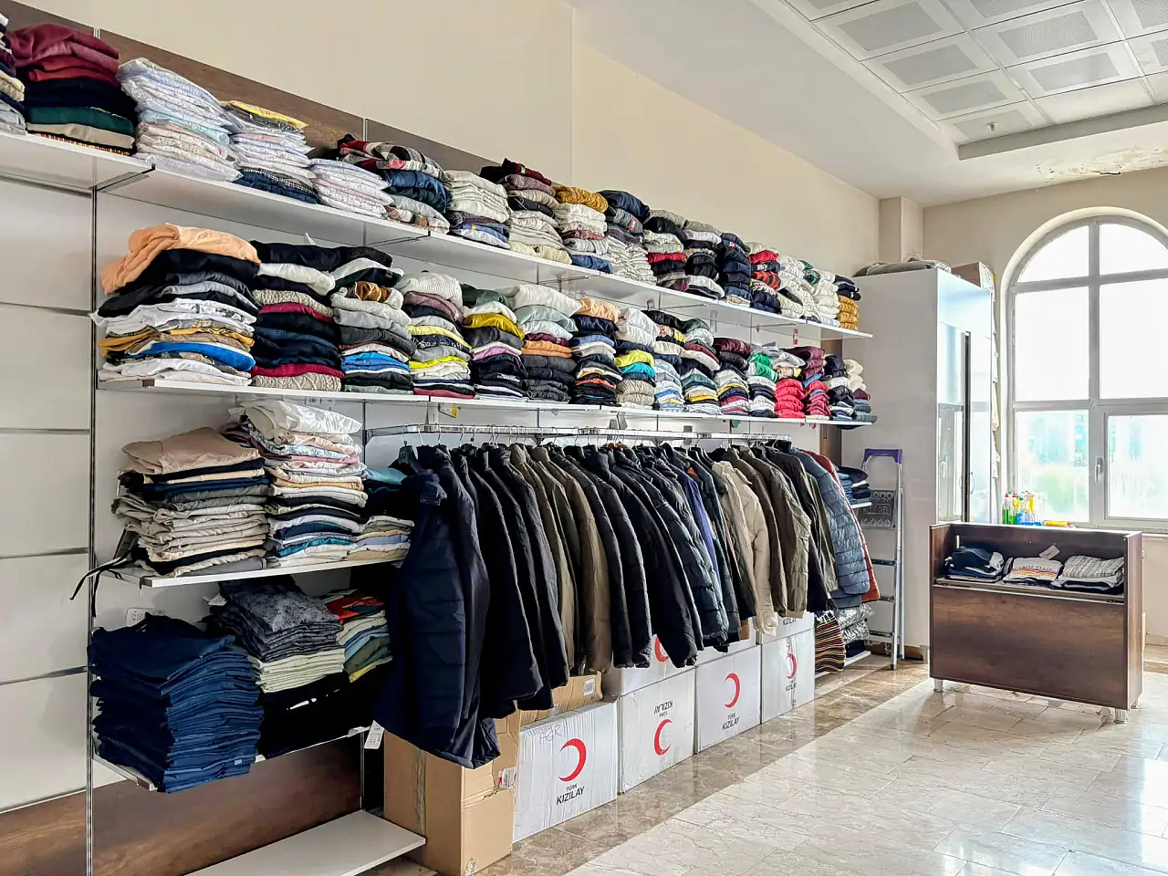 Kızılay'ın üniversitedeki Butik Mağazası yeni döneme hazır