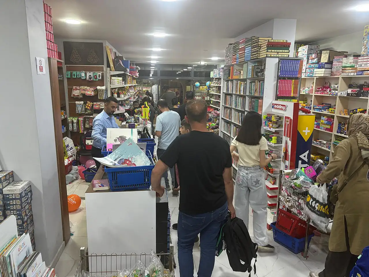 Ağrı'da zamları 5 yıl geri sardılar! Veliler bu Ffyatlara şaşırıyor