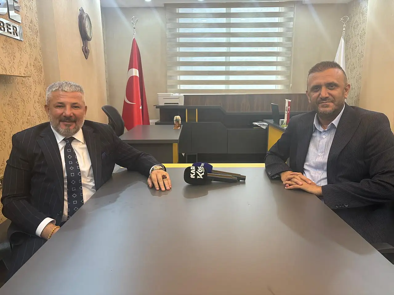 Hayırsever iş insanı Azad Medeni Kahraman'dan Karaköse Haber'e ziyaret