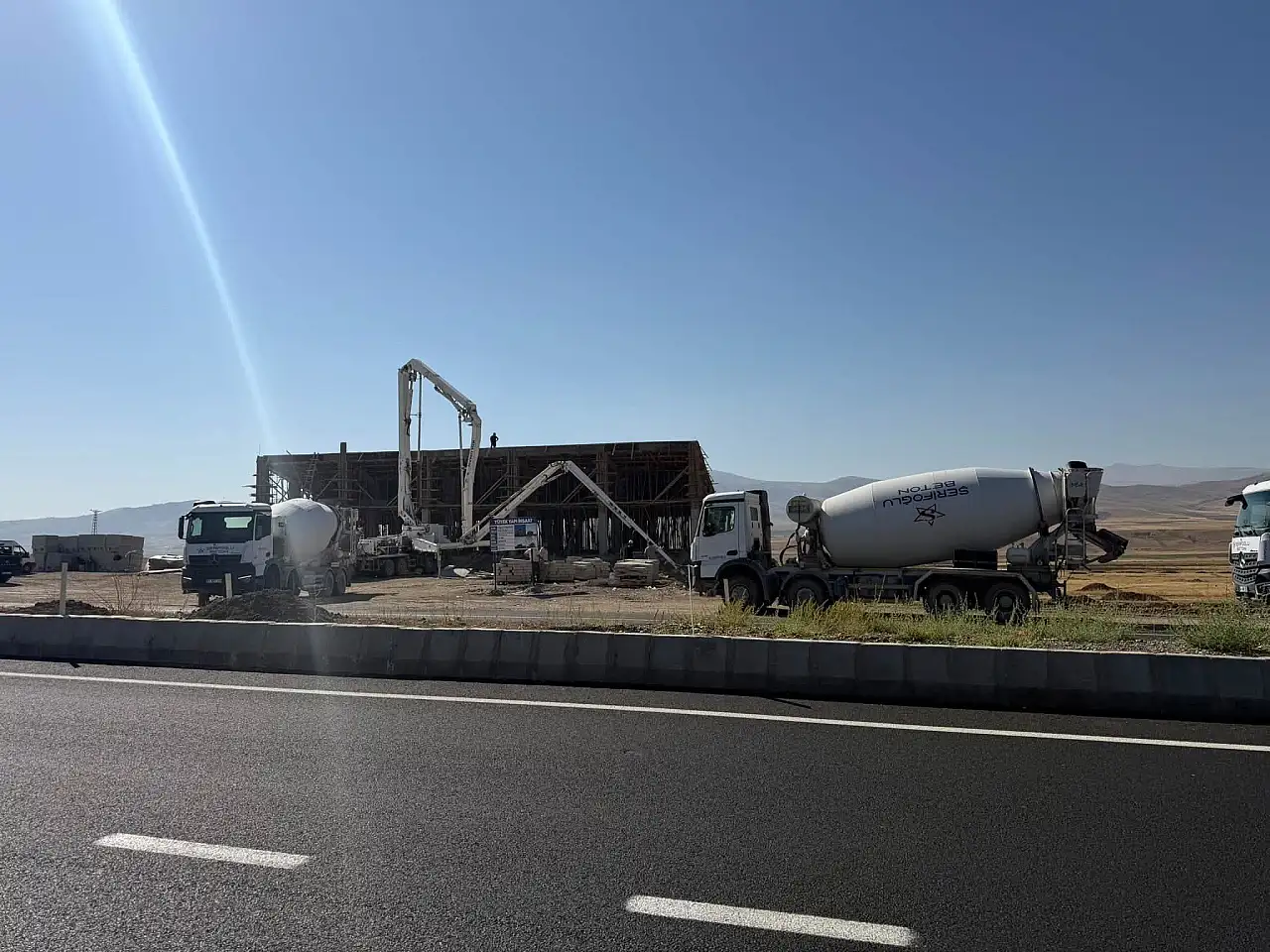 Taşlıçay'da otogar projesinde son beton döküldü