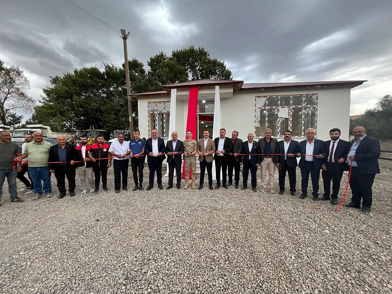 Tutak'ta iki dev yatırım aynı anda hizmete açıldı