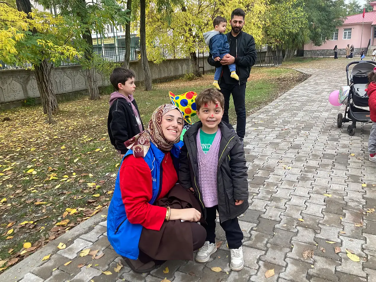 Ağrı'da anaokulu bir anda şenlik alanına döndü!