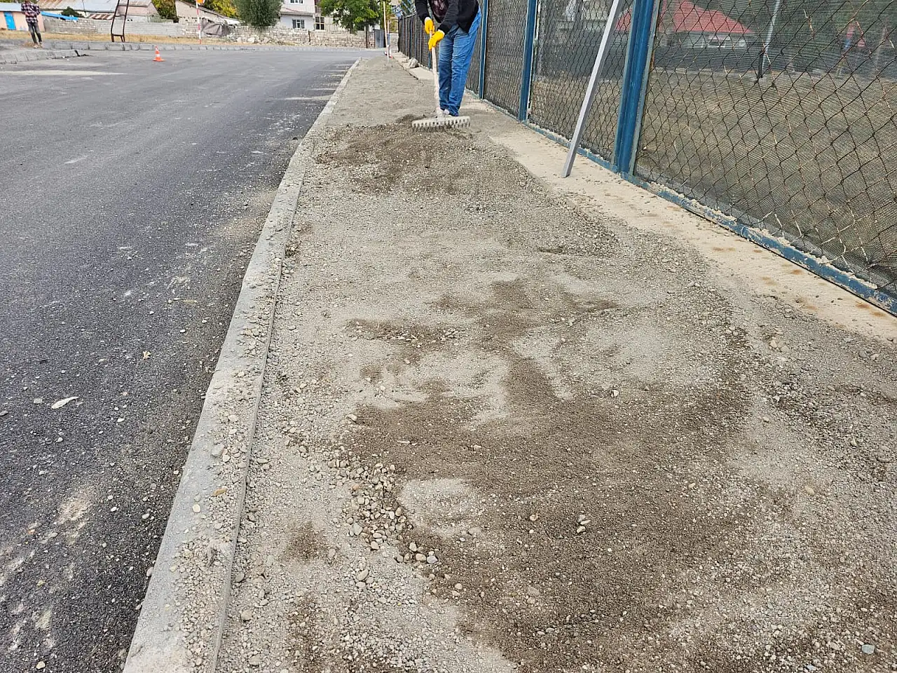 Ağrı'da kaldırımlar yenileniyor