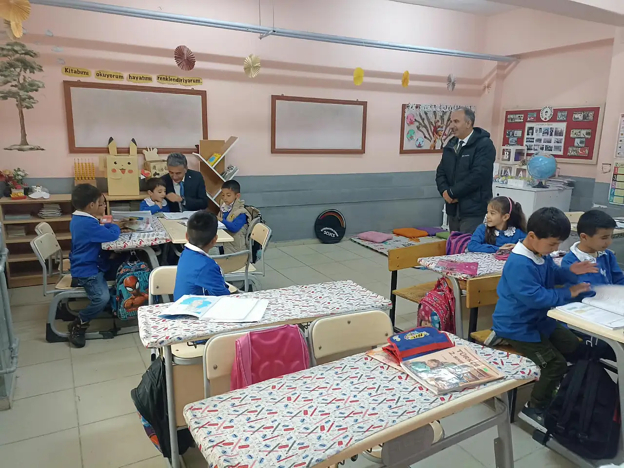 Ağrı'da eğitim seferberliği köy okullarında sürüyor