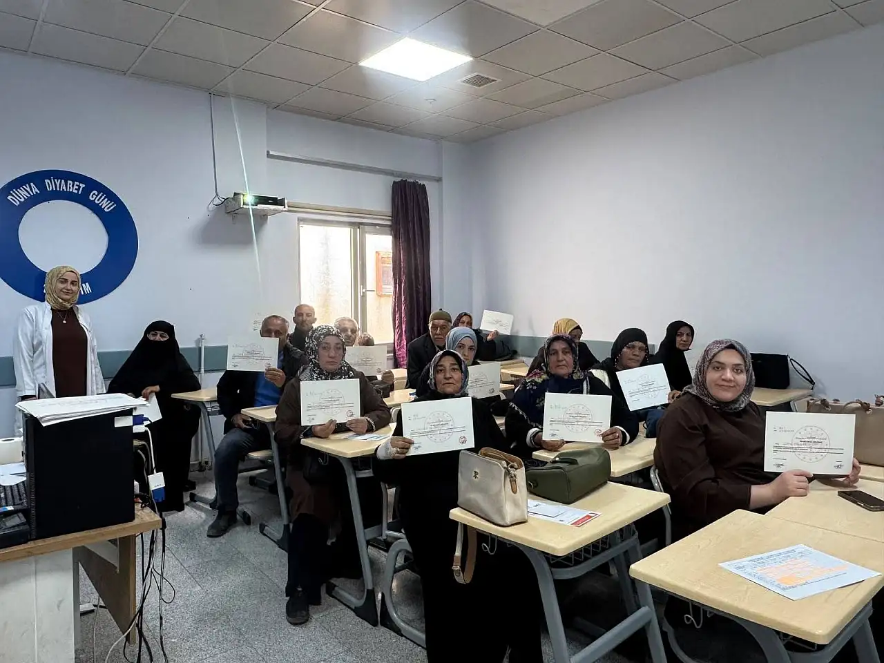 Doğubayazıt Devlet Hastanesinde diyabet hastalarına eğitim verildi