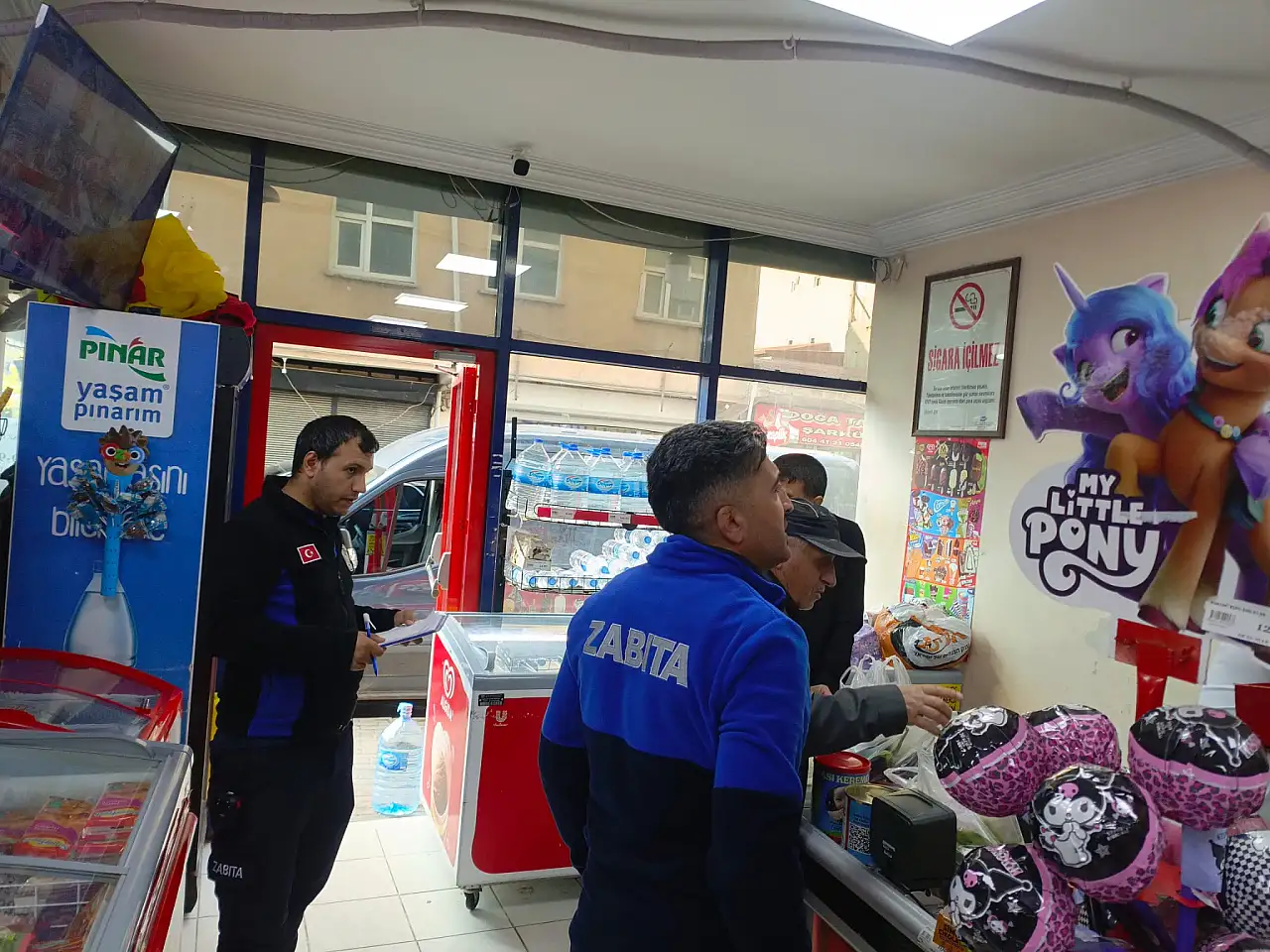 Doğubayazıt'ta market ve manavlara sıkı denetim başladı