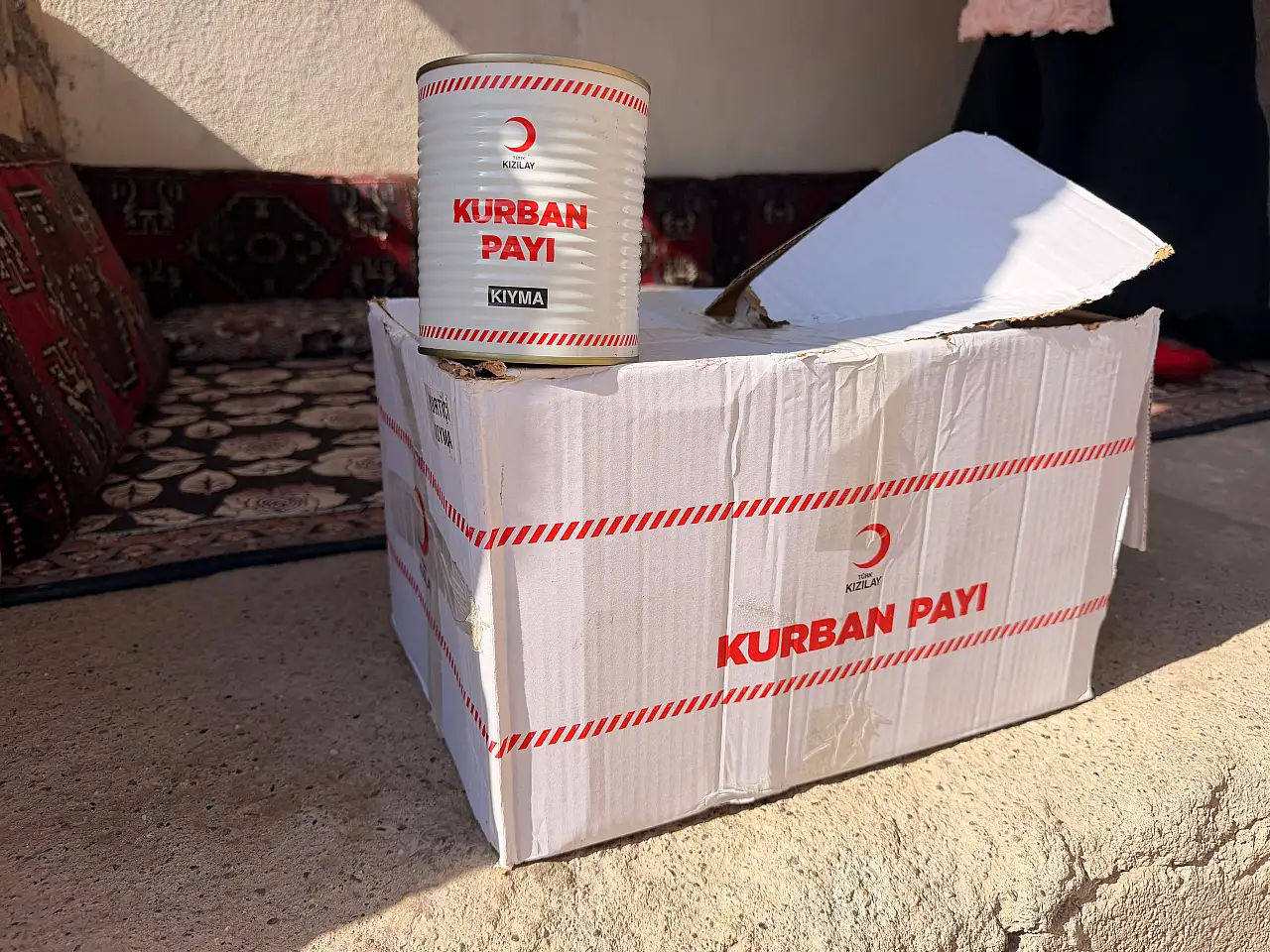 Doğubayazıt'ta Kızılay ailelerin sofralarına bereket taşıdı