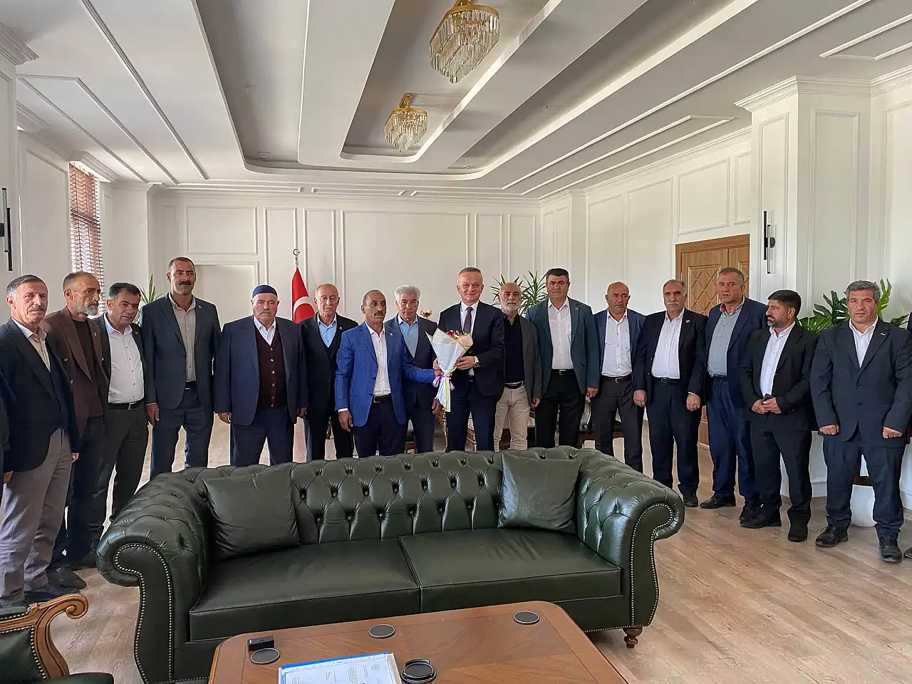 Hamur'da Muhtarlar Günü tören ve kahvaltı programıyla kutlandı