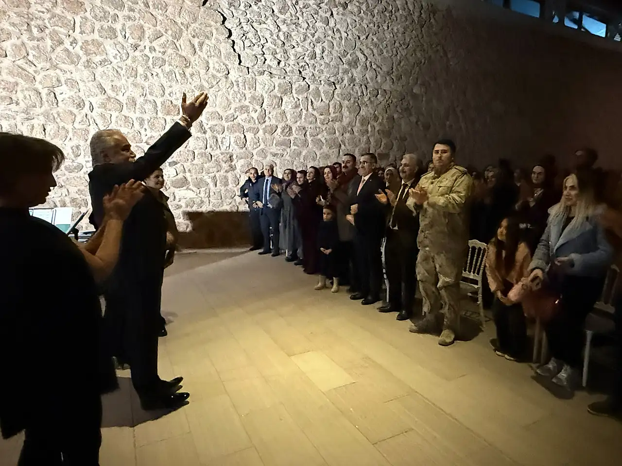 İshak Paşa Sarayı'nda opera sesleri yükseldi