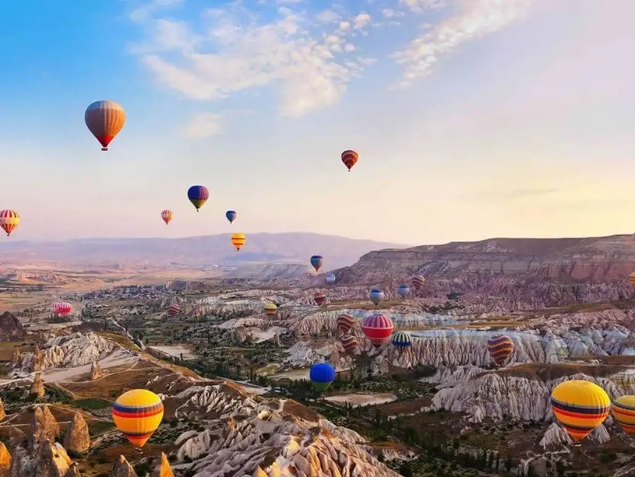 Kasım Ara Tatilinde Ailecek Gidilecek Yerler | En Popüler 10 Yer (2025)