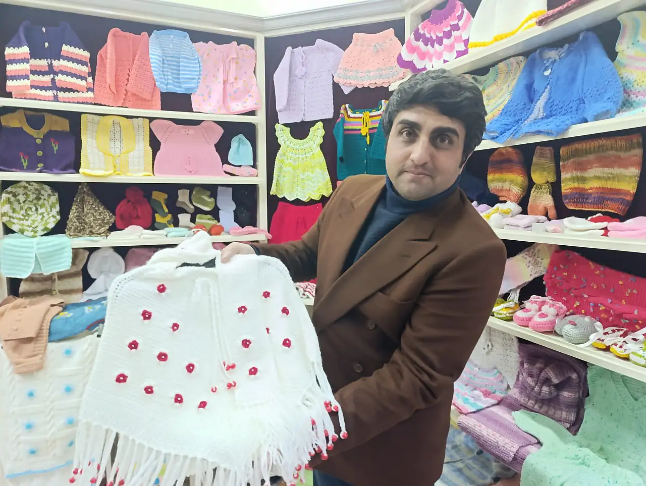 Ağrı'da el emeği örgüler sonbaharda vatandaşların ilgisini çekiyor