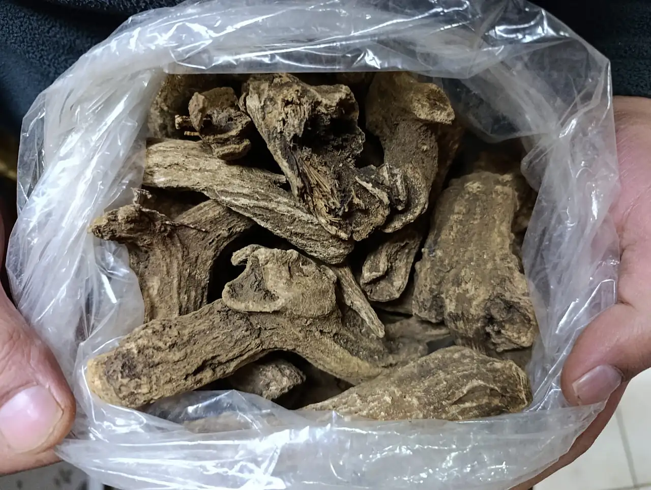 Ağrı'da doğal ürünlere ilgi arttı, udi hindi bitkisi ve bal karışımı dikkat çekti