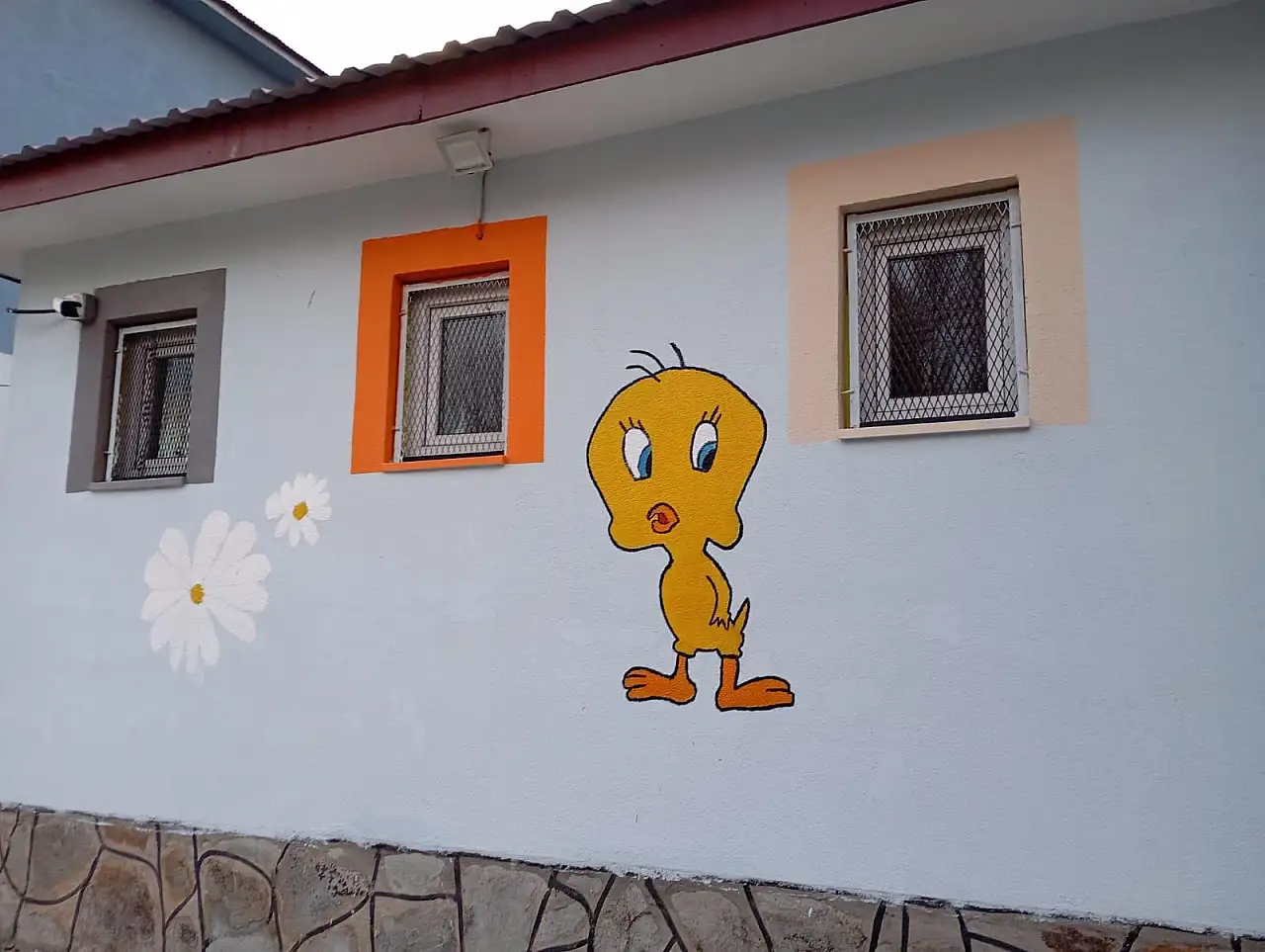 Ağrı'da üniversite kulüplerinden miniklere renkli sürpriz