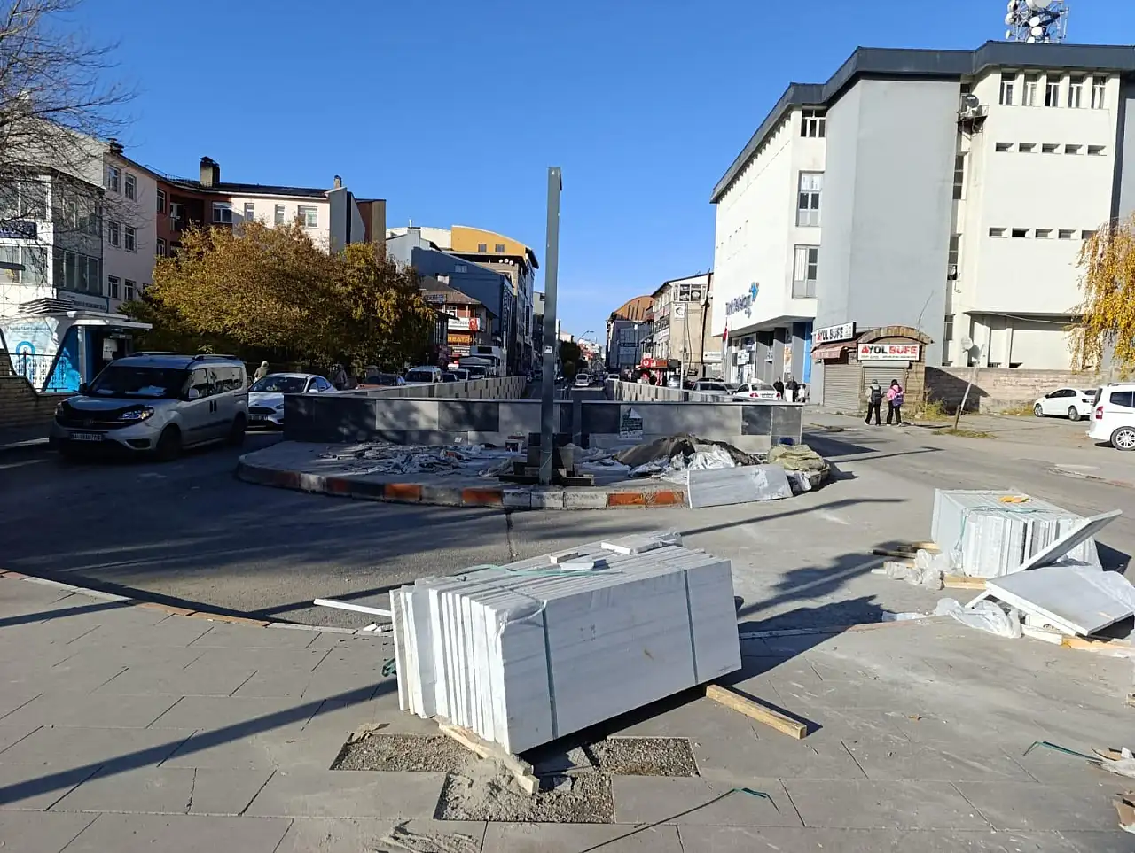 Ağrı'da alt geçitte zemin ve mermer onarımı hızla devam ediyor