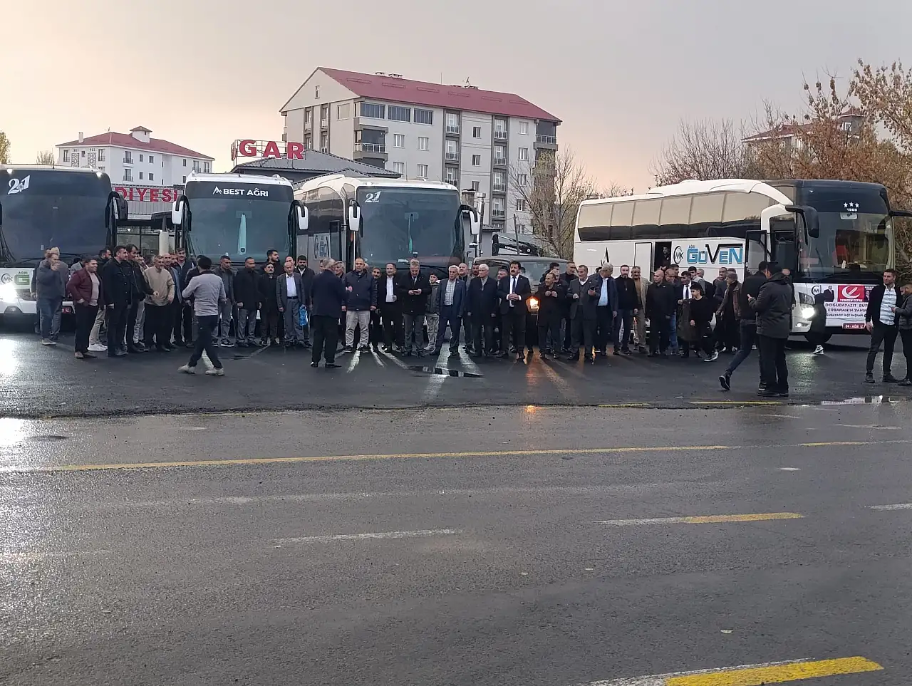 Ağrı'dan Ankara'ya çıkartma: YRP teşkilatı kongreye hazır