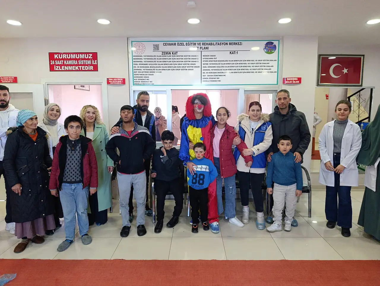 Cevahir rehabilitasyon merkezindeki engelliler günü etkinliği yoğun ilgi gördü