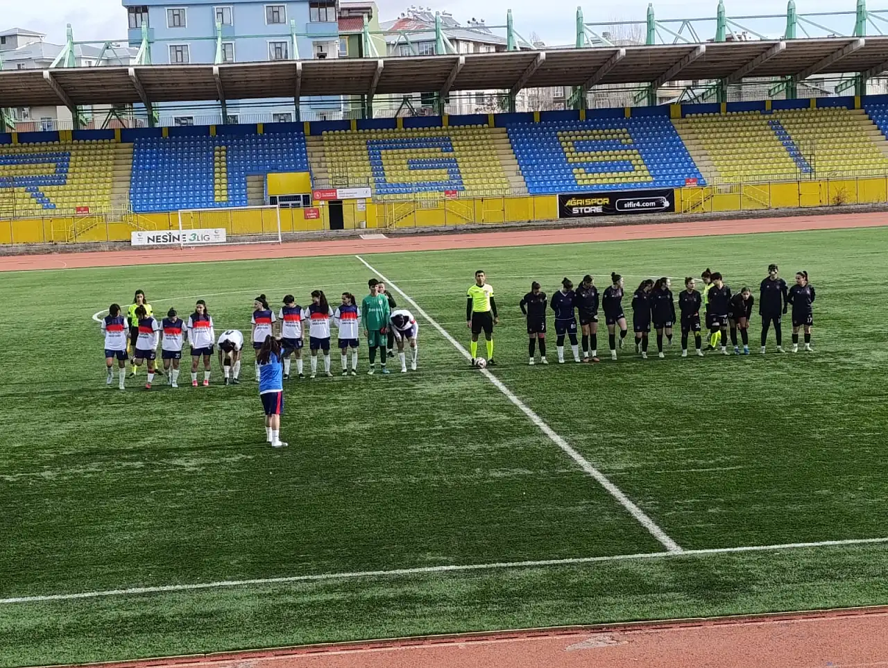 Ağrı'nın kızları sahasında golsüz berabere kaldı