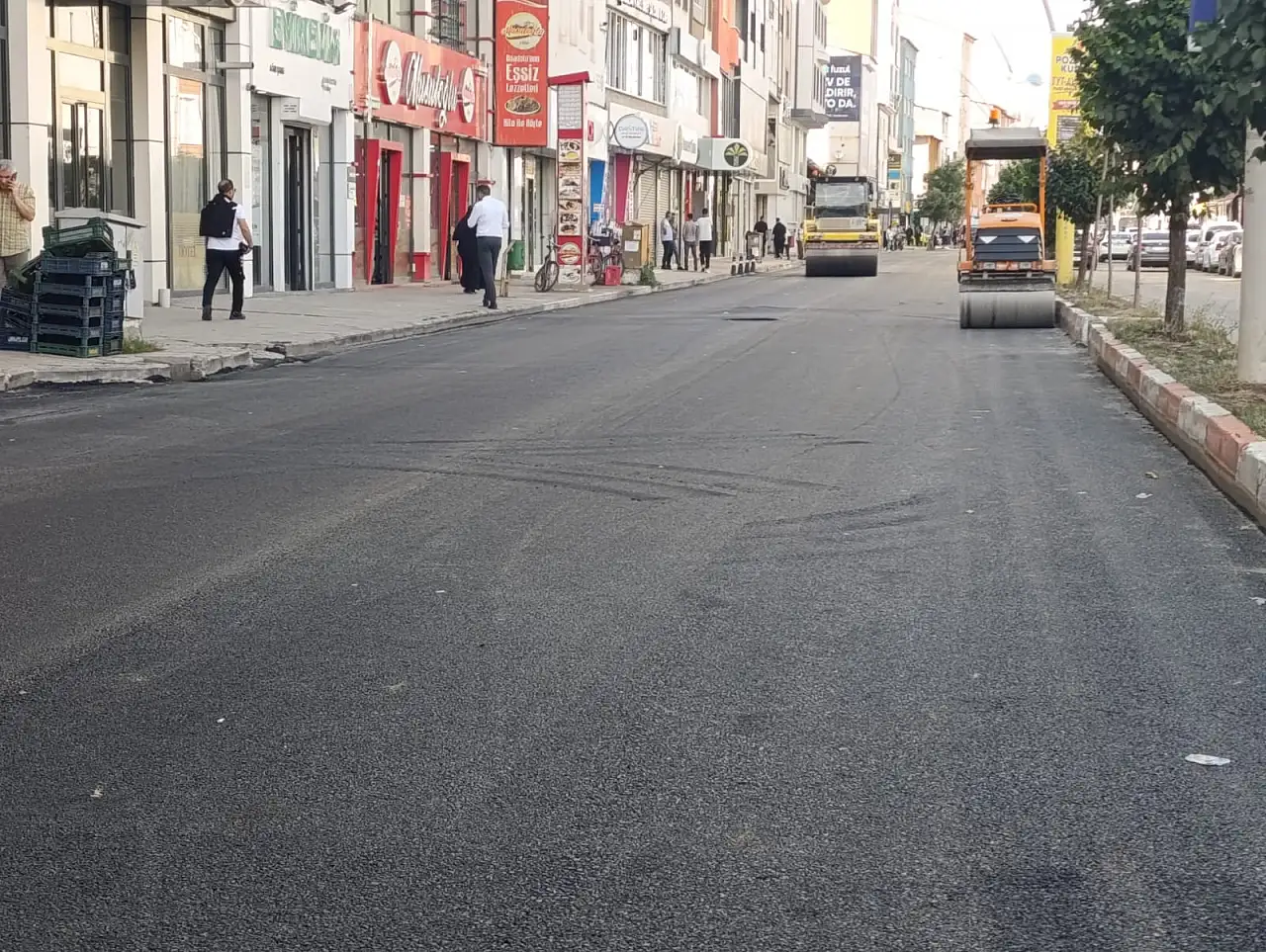 Ağrı'nın en yoğun güzergâhında asfalt çalışmaları başladı
