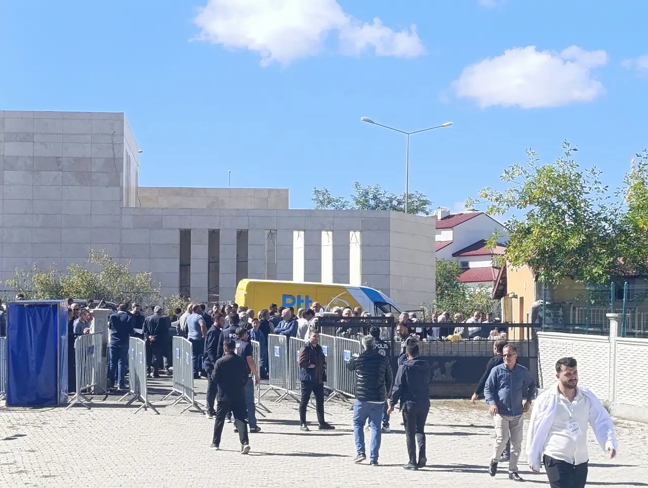 Ağrı'da ATSO seçimlerinde sandık heyecanı sürüyor