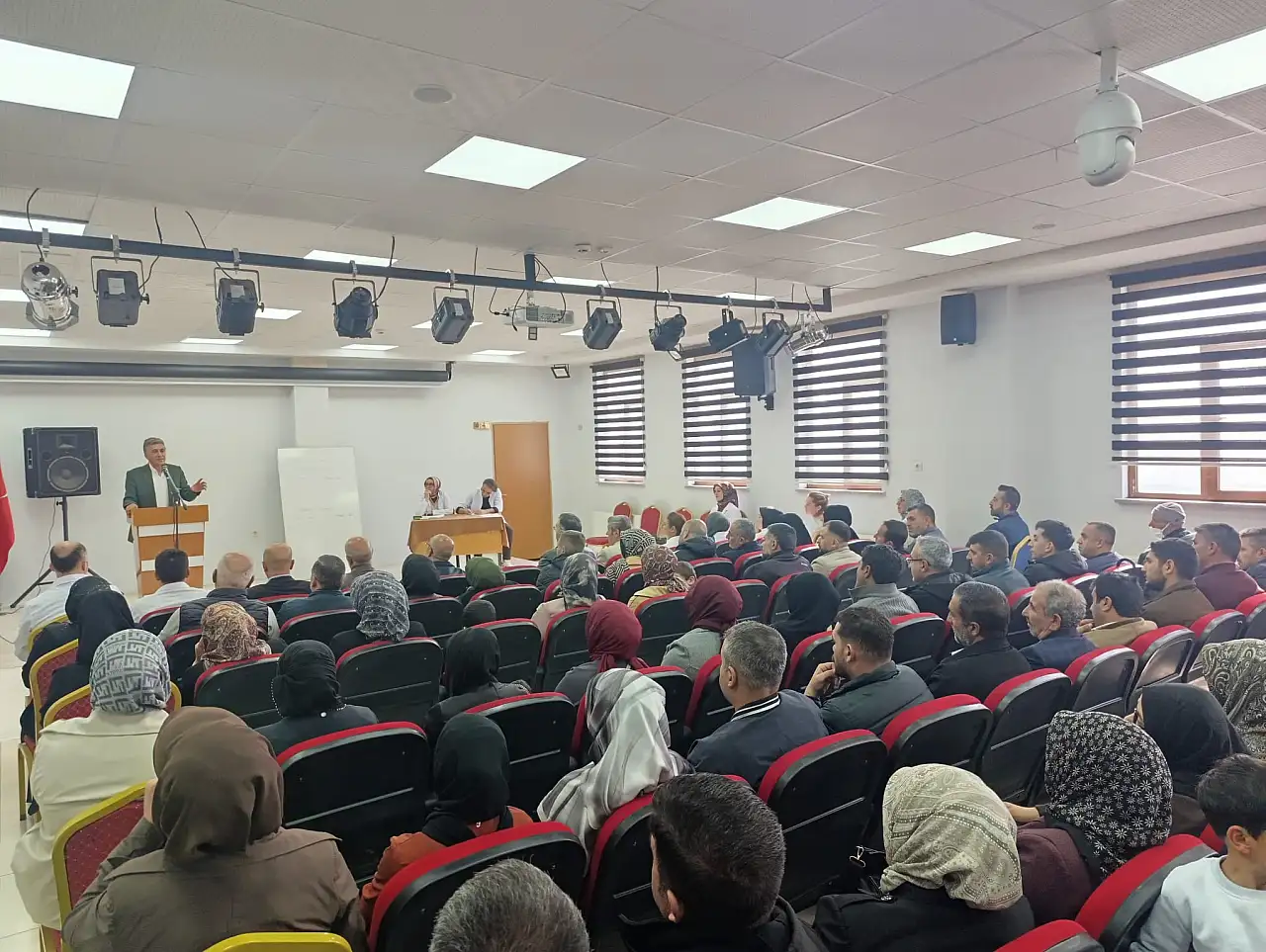 Çakan'dan anne babalara: Çocuklarınızın hayatında olup bitenleri öğrenin!