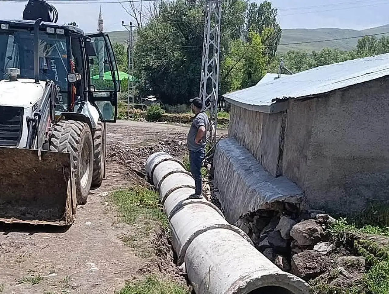 İl Özel İdaresi köylerin altyapısını güçlendirmeye devam ediyor