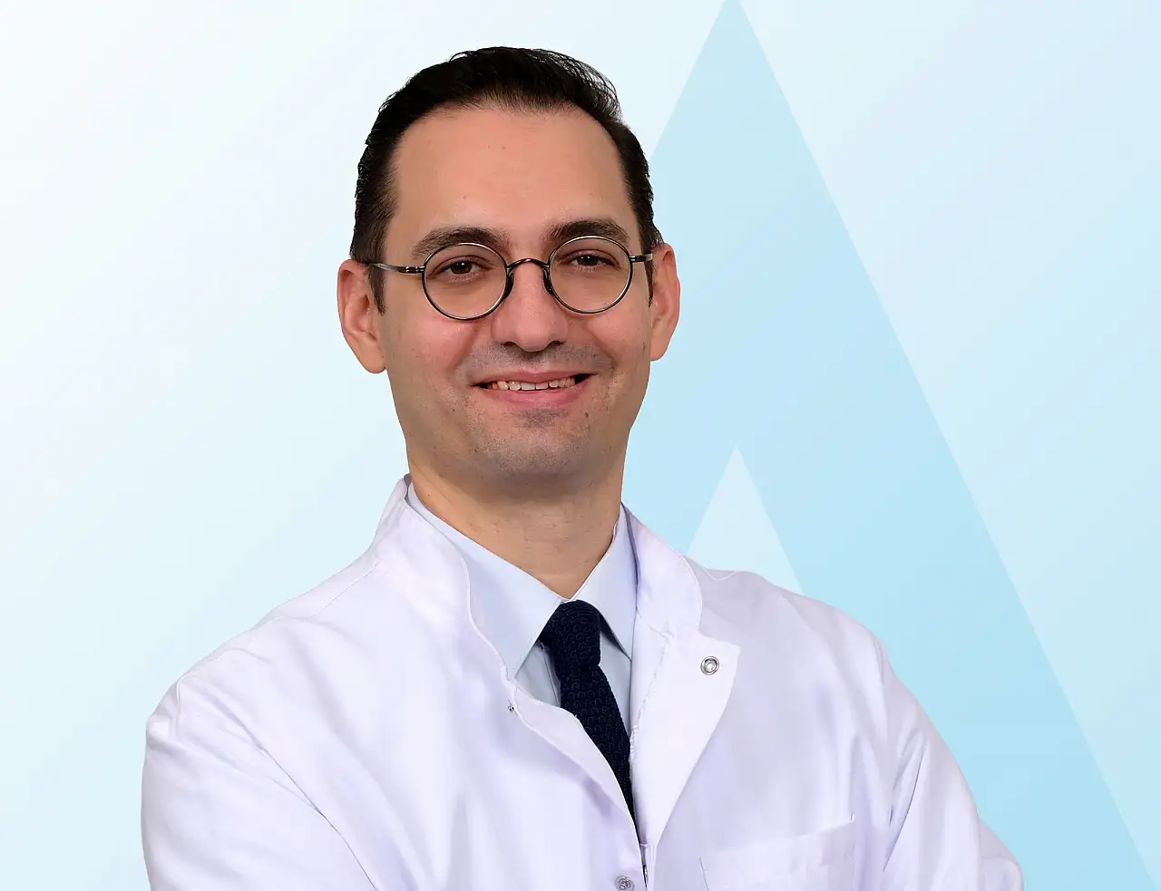 Yağlı yemeklerden sonra başlayan şiddetli karın ağrısını hafife almayın