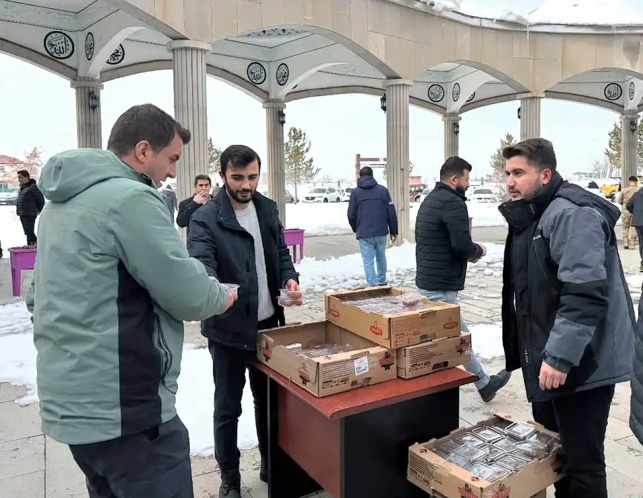 AK Parti Ağrı Gençlik Kolları'ndan 6 Şubat'a anlamlı dokunuş