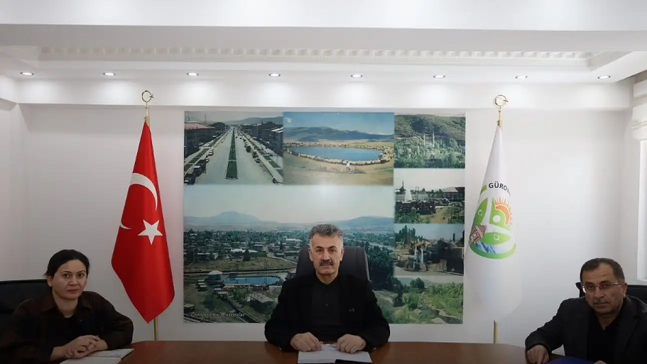 Bitlis Güroymak'ta Haftalık Birim Amirleri Toplantısı Yapıldı
