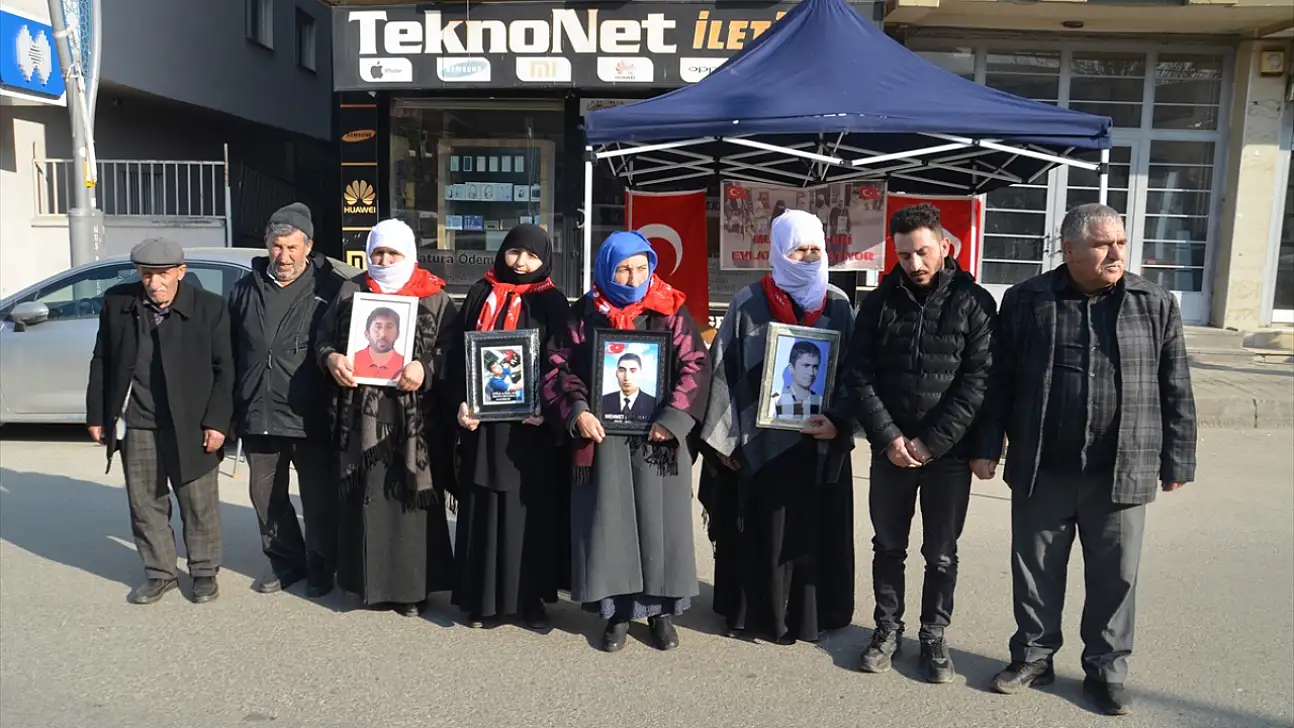 Evlat hasreti Muş'ta dinmiyor!