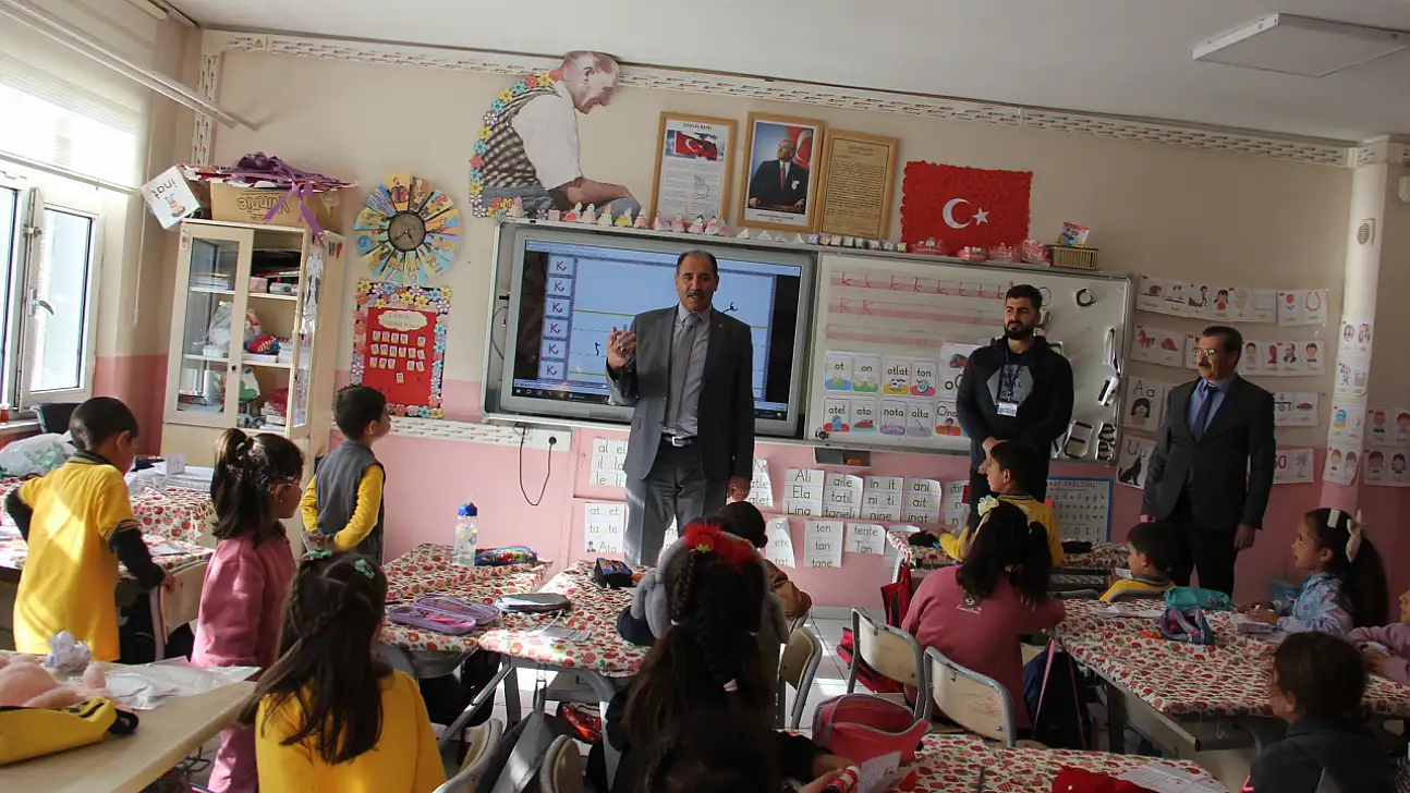 İl Milli Eğitim Müdürü Aziz Gün'den Okul Ziyaretleri