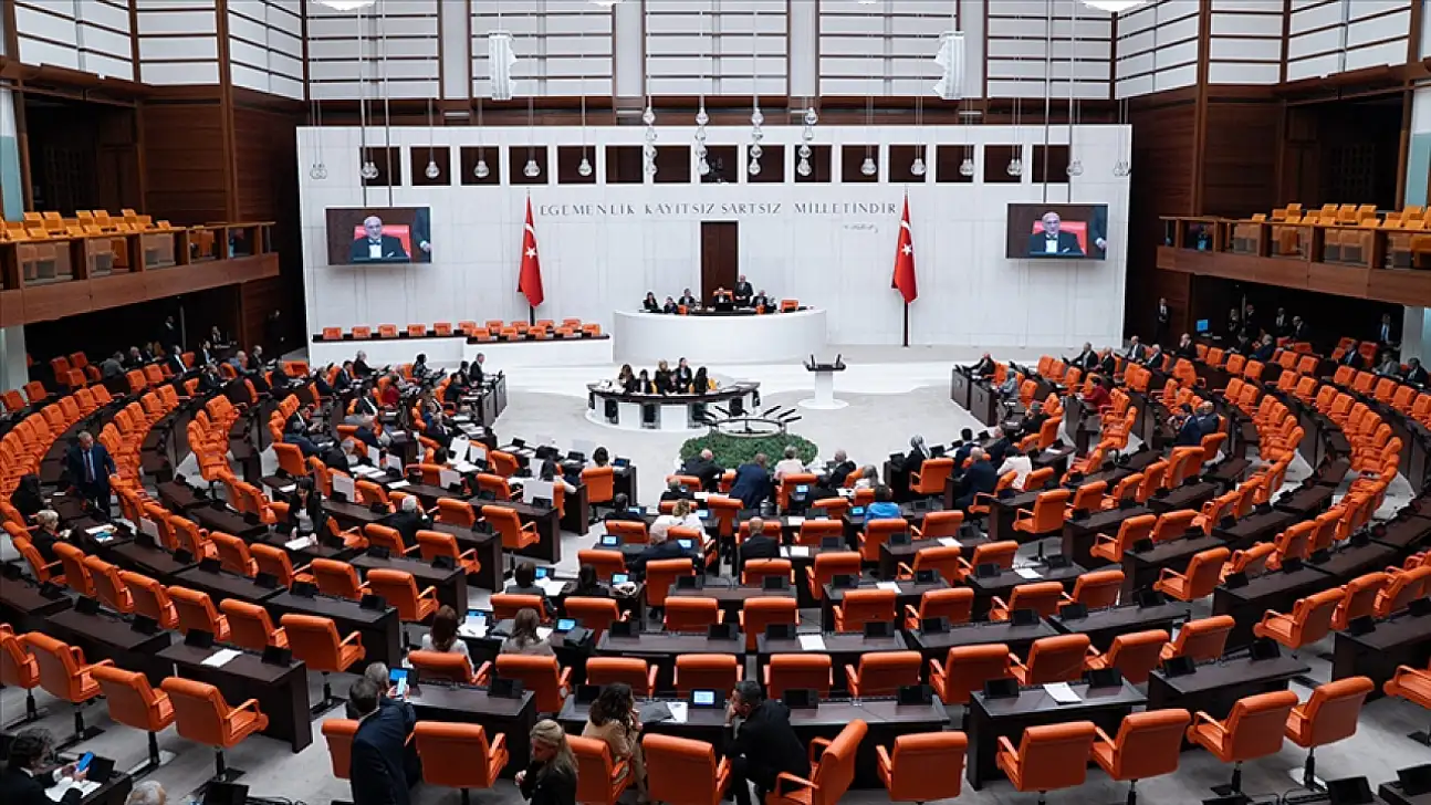 Meclis'te trafik, çevre ve turizmi ilgilendiren düzenlemeler masada