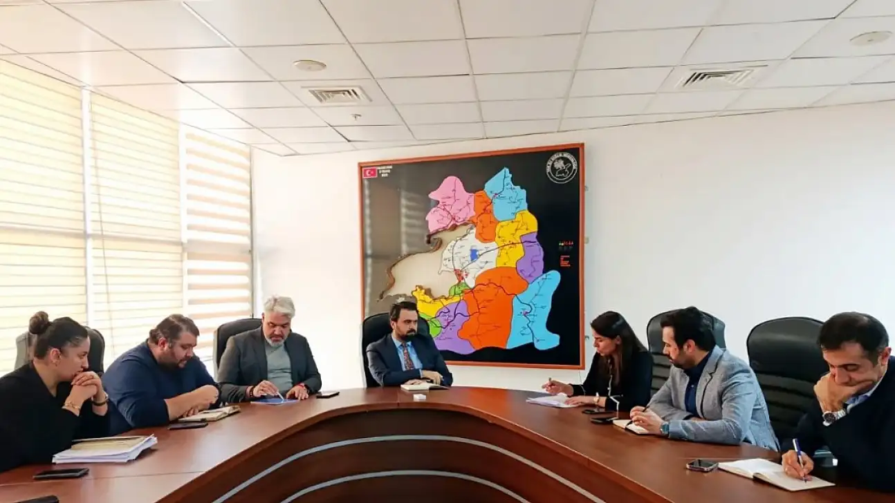 Van İl Sağlık Müdürlüğü'nde Haftalık Değerlendirme Toplantısı Yapıldı