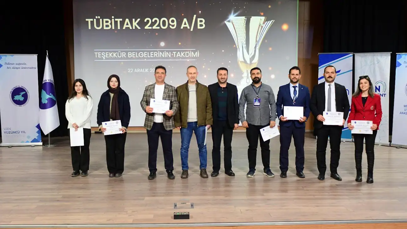 Van Yüzüncü Yıl Üniversitesi'nde 2209 A/B Mentör ve Teşekkür Töreni Düzenlendi