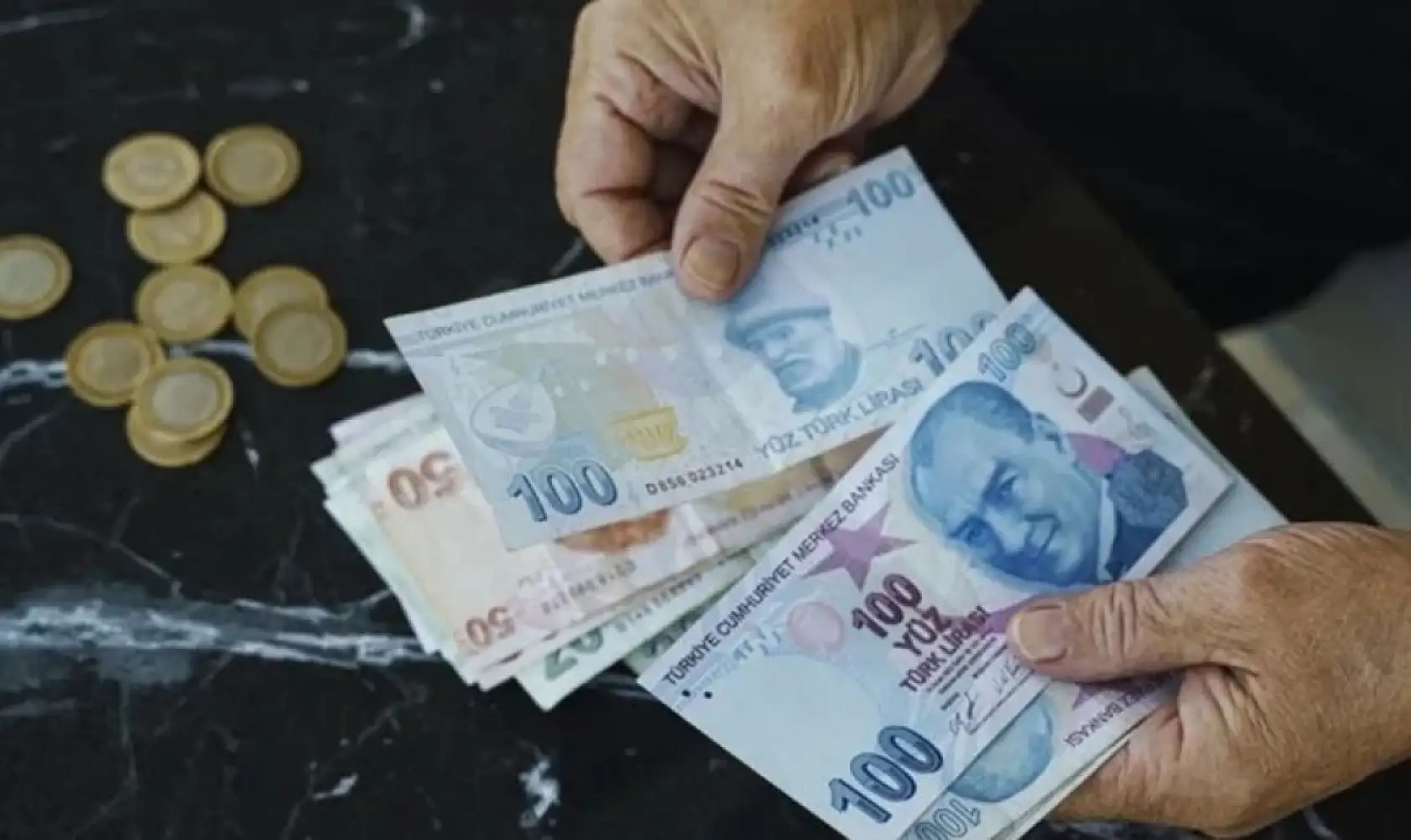 SGK'dan Sağlıkta Yeni Düzenleme: İlaçlar, SMA Tedavisi ve Tıbbi Malzemelerde Geri Ödeme Kuralları Değişti
