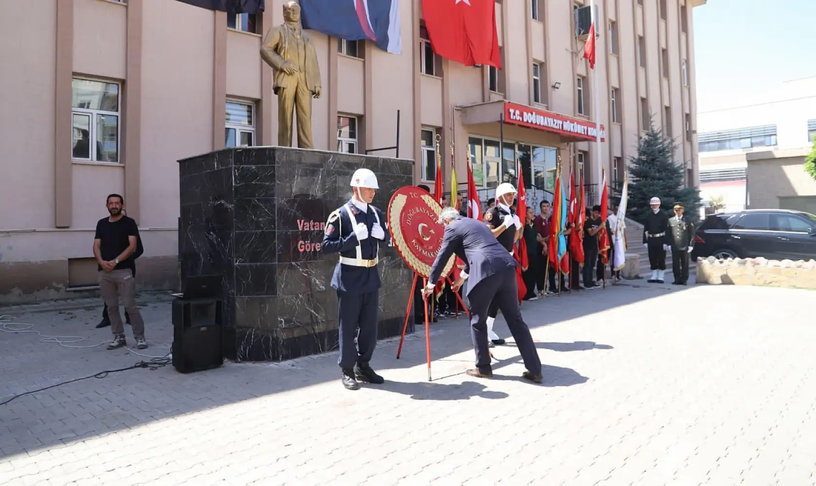 Zafer bayramı heyecanı Doğubayazıt'ta hissedildi
