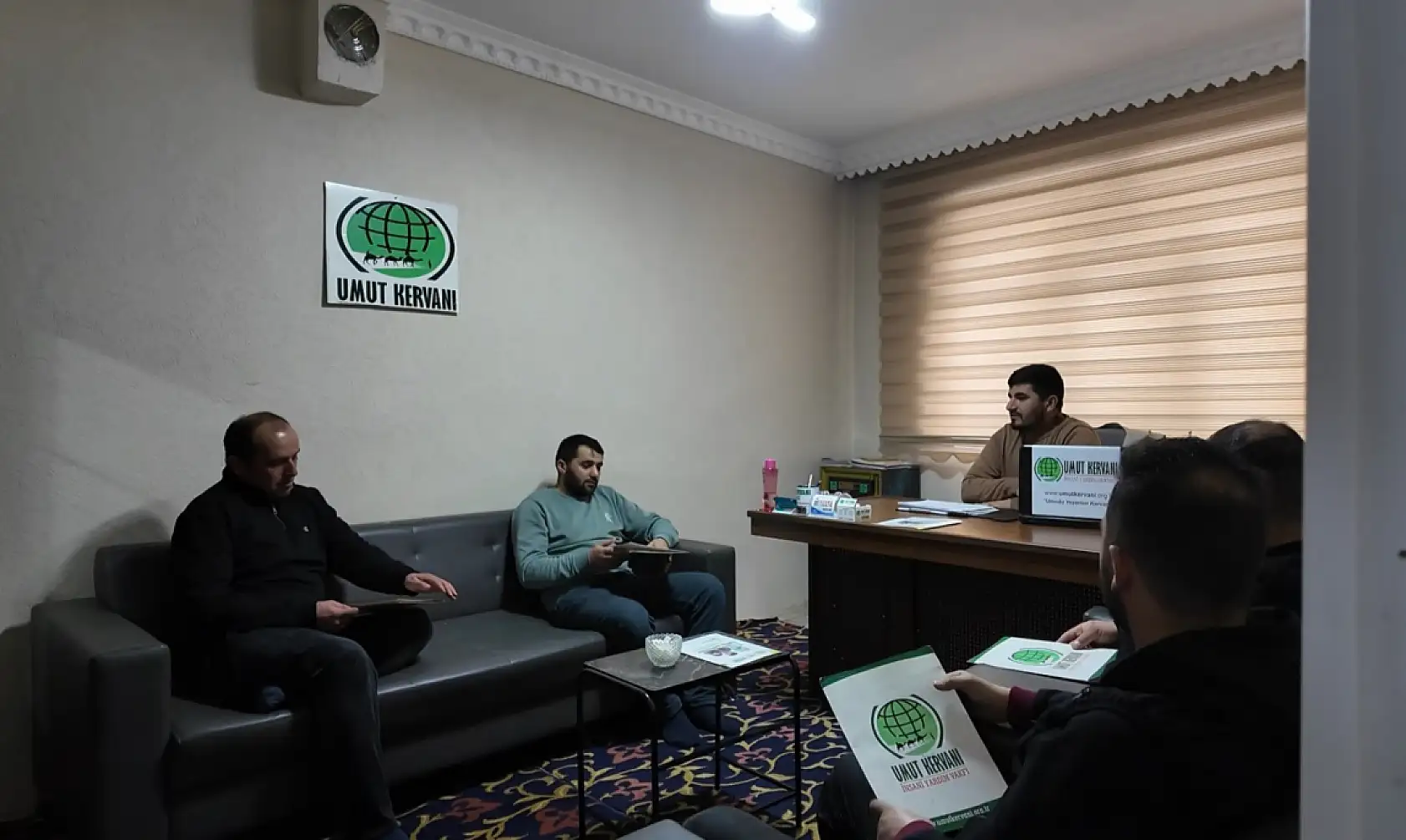 Umut Kervanı Ağrı Derneği ramazan ayında binlerce aileye ulaşacak