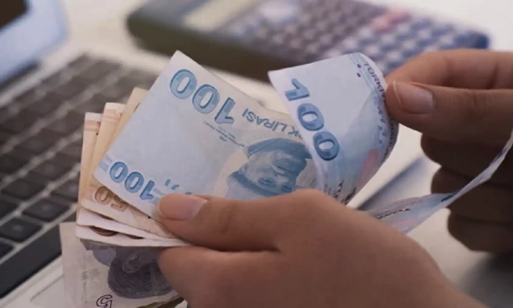 3600, 4500 ve 5000 Prim Günüyle Emeklilikte Yeni Detaylar: Kimler Yaş Haddinden Emekli Olabiliyor?