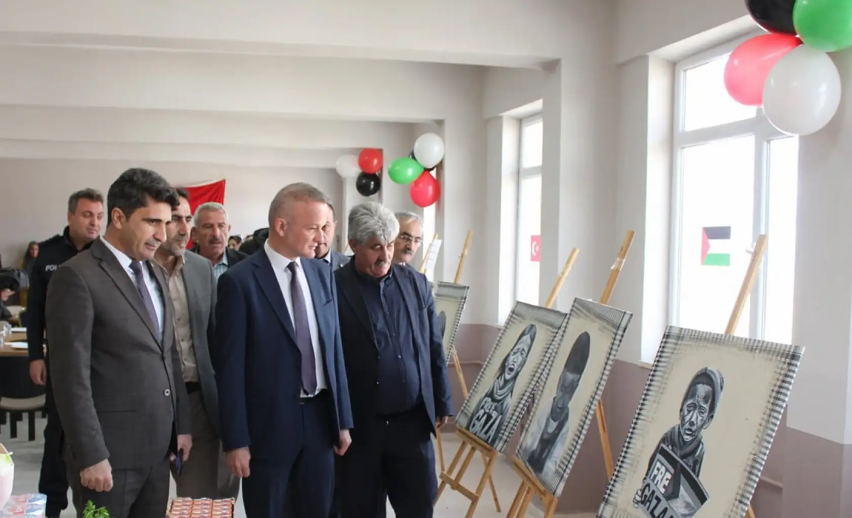 Hamur'da toplum dayanışması: Gazze için kermes düzenlendi