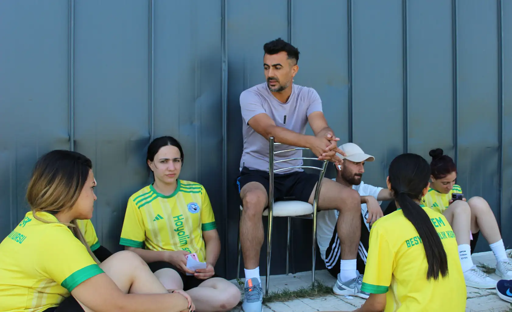 'Bu sınav Ağrı'ya çok yakıştı' 375 aday spor alanında ter döktü