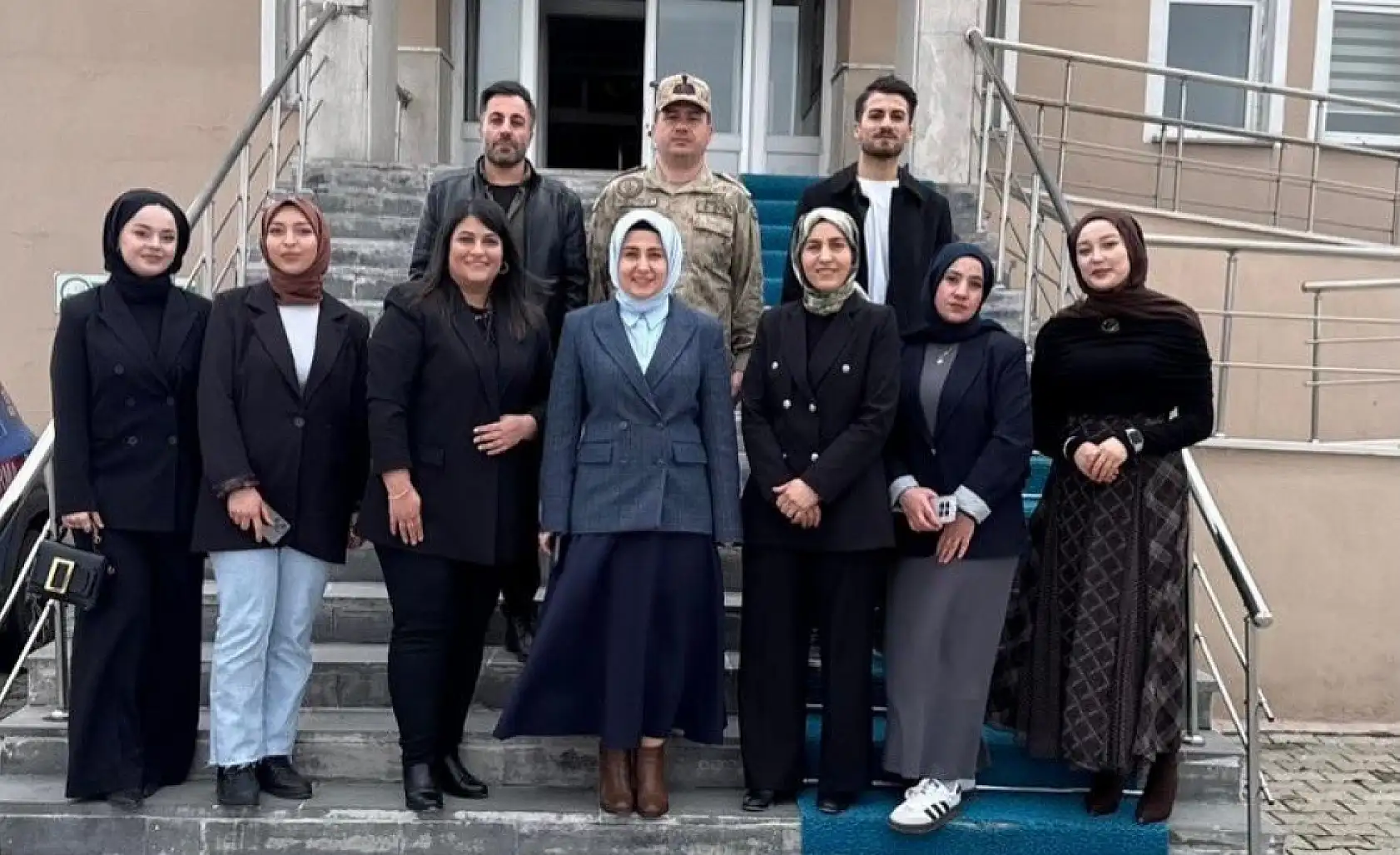 Taşlıçay'da anlamlı buluşma 'Engel yok, gurur var'